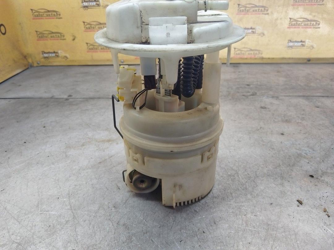 Колба в бак V8660P Peugeot 206 купить с доставкой