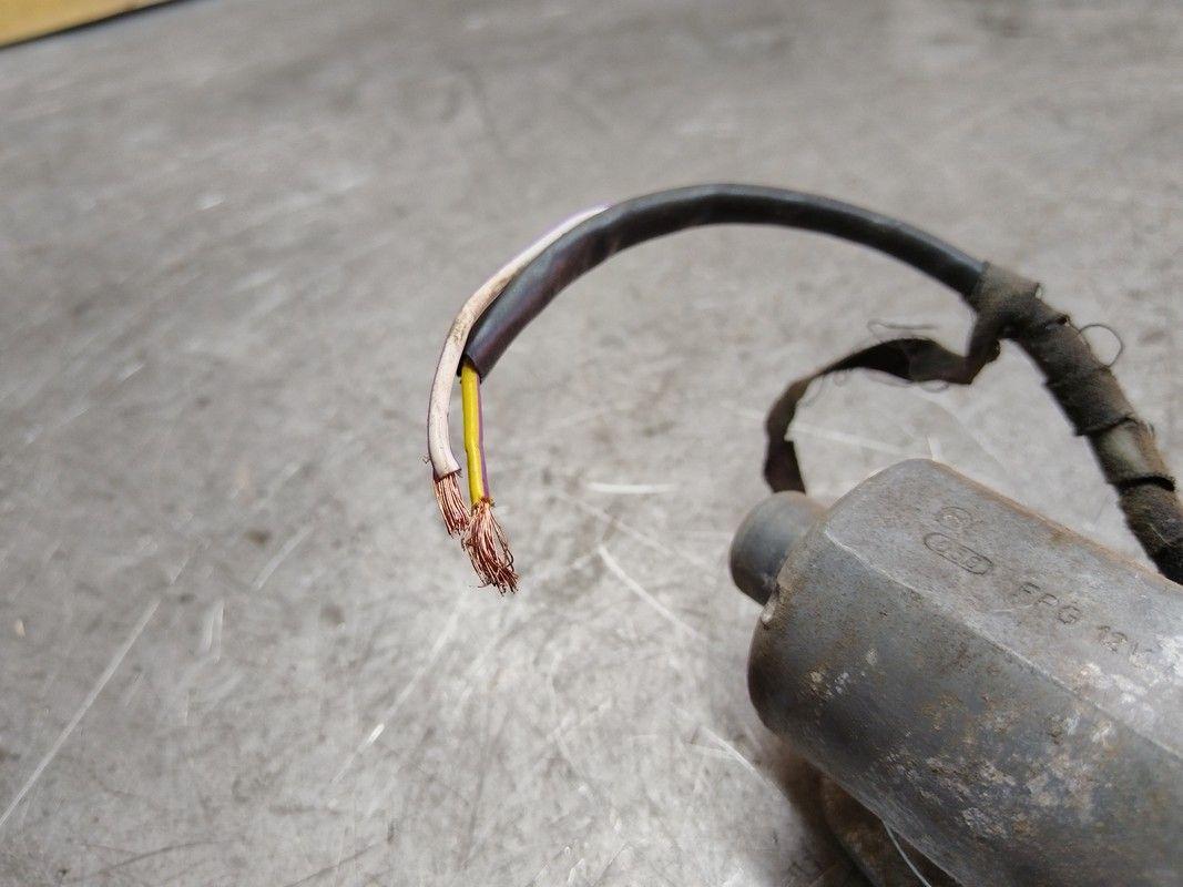 Моторчик стеклоподъемника передний правый GE3HX0 Ford Mondeo купить