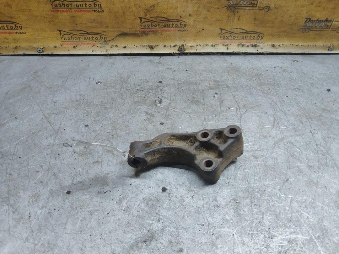 Кронштейн двигателя 3NTL2Z Fiat Punto
