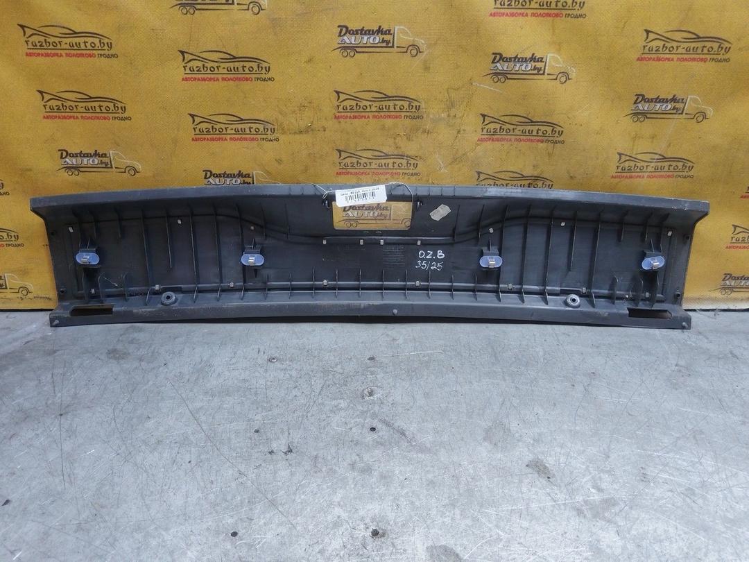 Накладка замка багажника 08184Q Opel Zafira купить