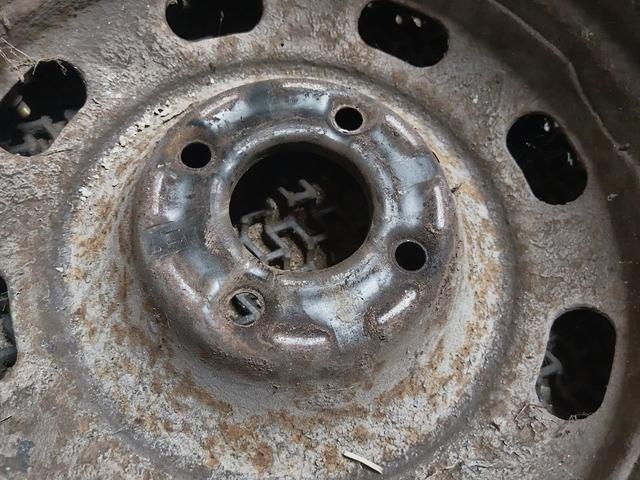 Диск штампованный R15    DX8AEA Peugeot 307 купить в магазине запчастей бу