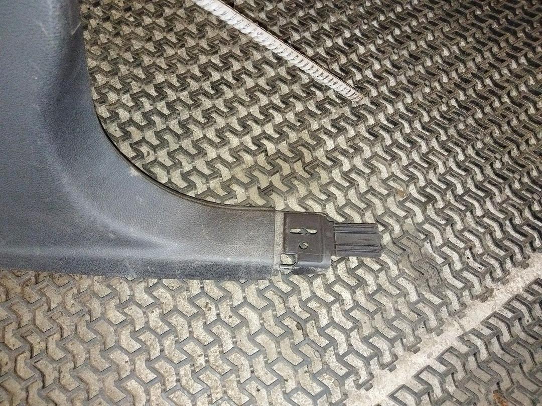 Обшивка стойки центральной правой L0SM27 Ford Fusion купить с доставкой