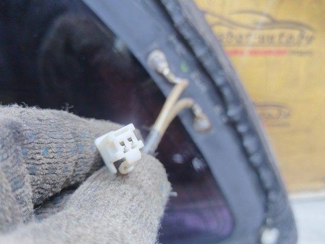 Стекло кузовное боковое правое DVH8H5 Toyota Avensis купить на авторазборке