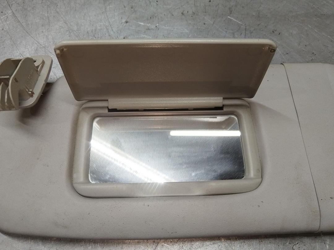 Козырек солнцезащитный V8BGV6 Audi A4 - Фото 2