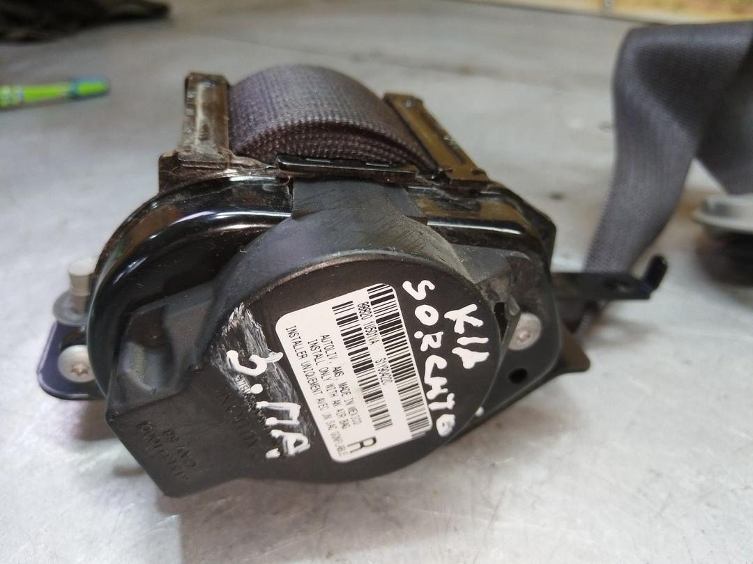 Ремень безопасности передний правый IL8ZTI Kia Sorento купить с доставкой