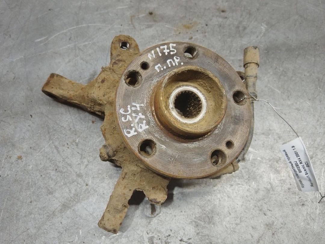 Кулак поворотный правый 8M2E0J Renault Scenic RX4