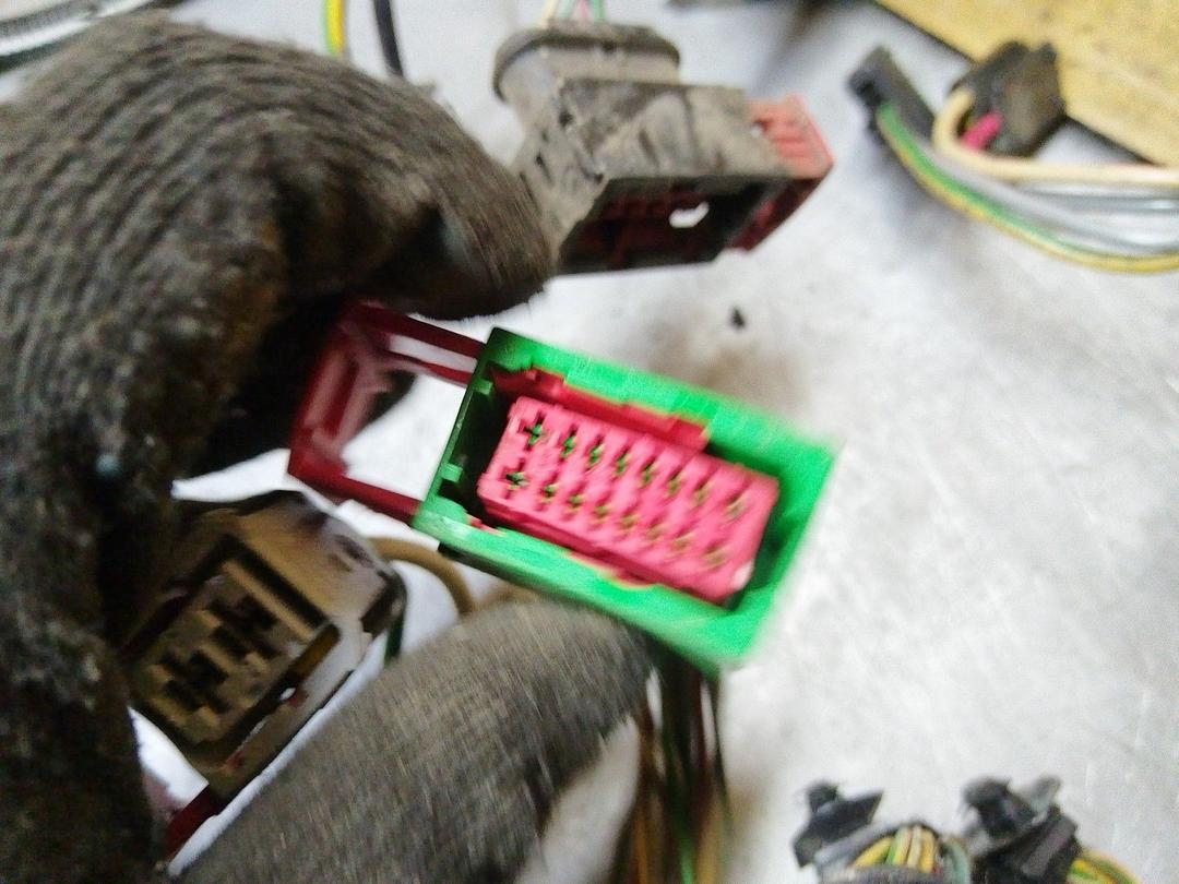 Проводка JHCIW8 Peugeot 307 undefined