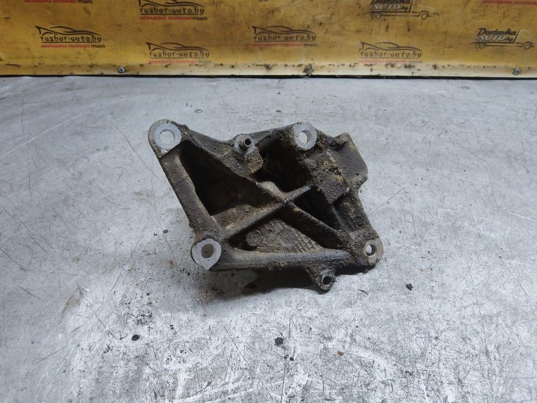 Кронштейн полуоси 0SMAF3 Peugeot 405 купить с доставкой