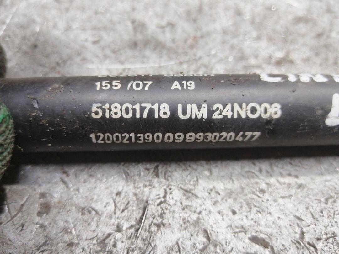 Амортизатор крышки багажника (3-5 двери) L095N6 Fiat Linea - Фото 5