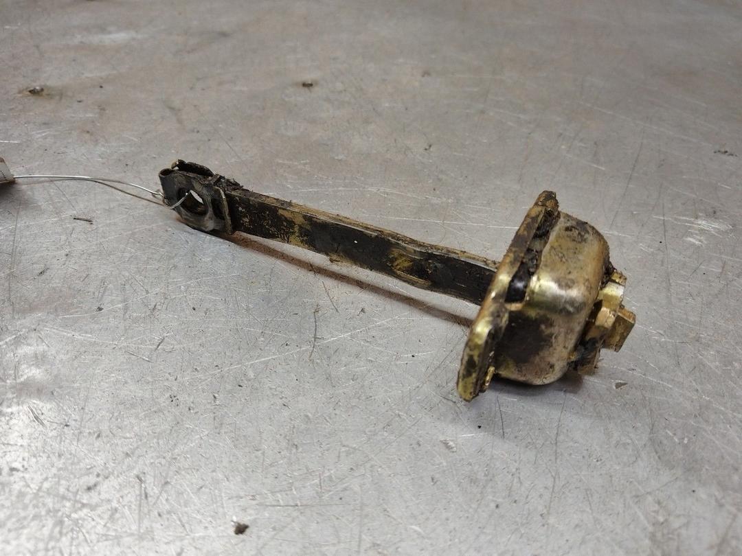 Ограничитель открывания двери передней 1NB4G0 Volkswagen Passat - Фото 1