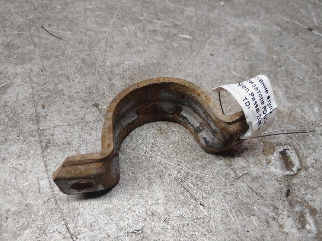 Крепление втулки стабилизатора PD0JD4 Volkswagen Passat - Фото 1