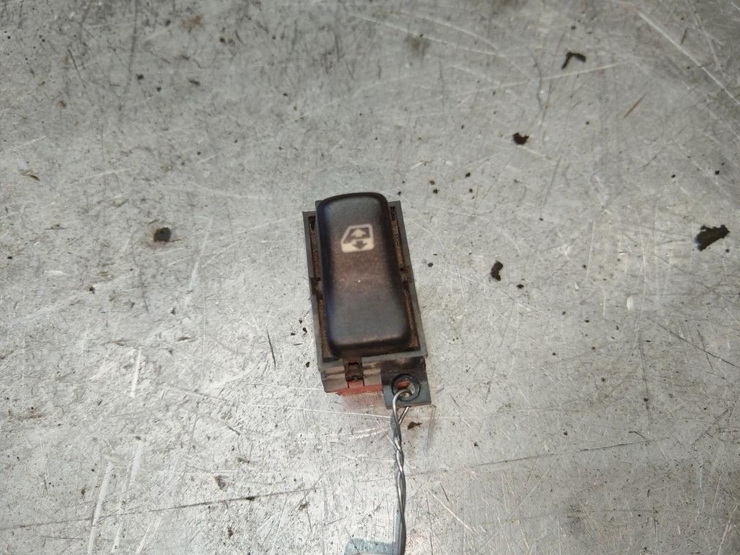 Кнопка стеклоподъемника переднего правого TT4DZD Renault Safrane