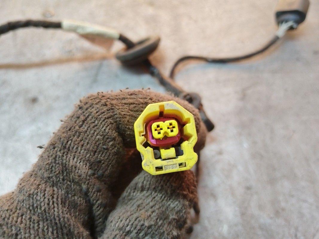 Проводка двери передней левой 51B0LK Volkswagen Passat купить с доставкой