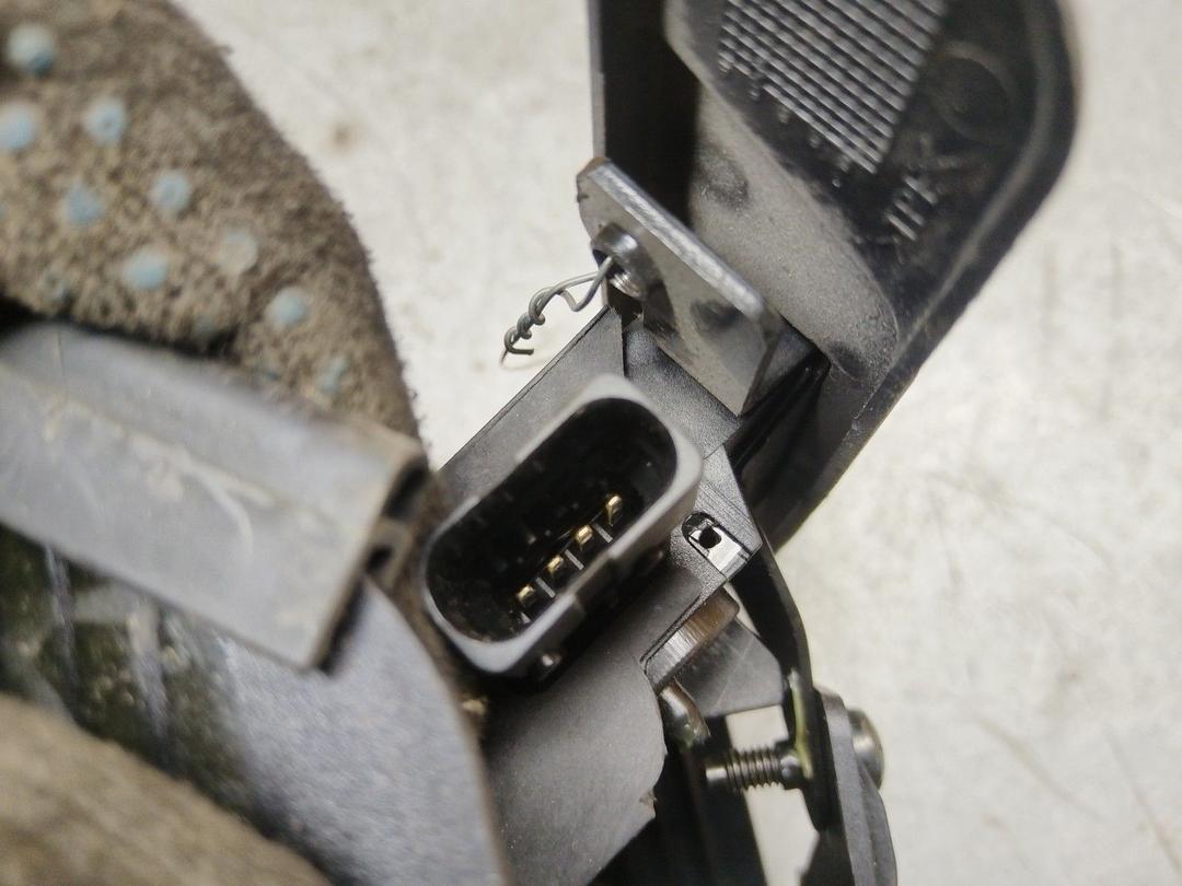 Замок багажника C07901 Saab 9-3 купить с доставкой