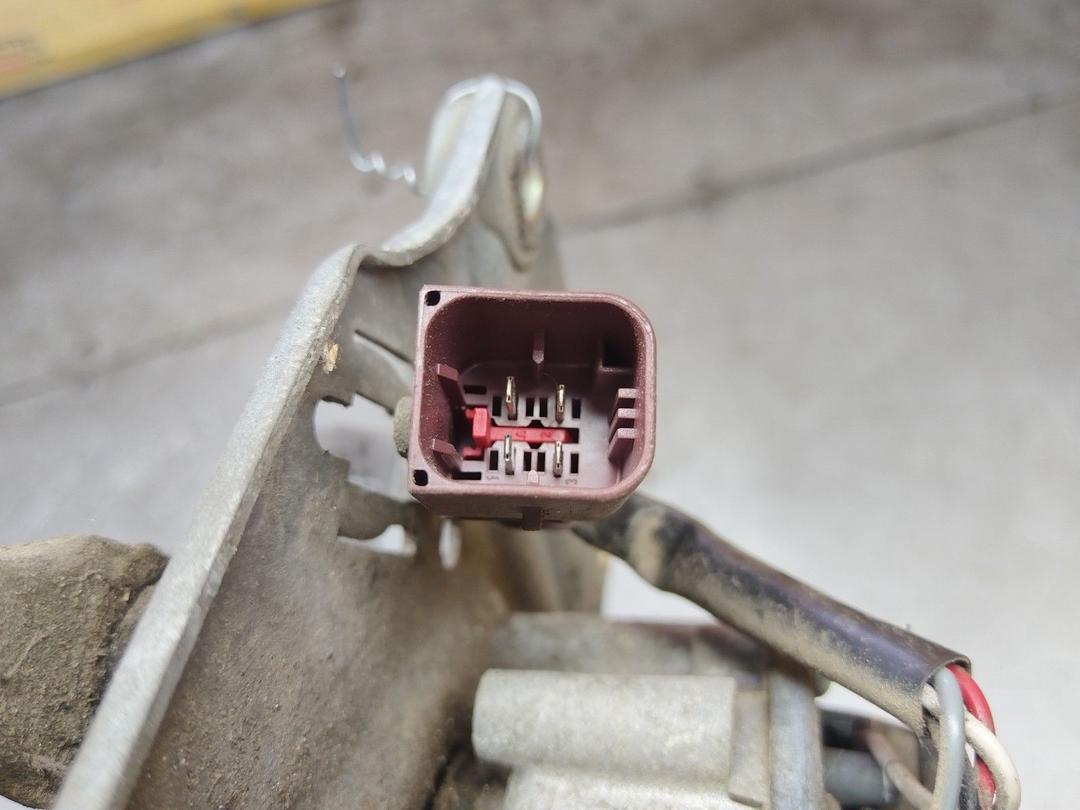 Механизм стеклоочистителя (трапеция дворников) XNQZ76 Peugeot 406 купить на авторазборке