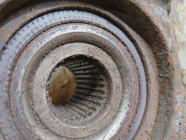 Кулак поворотный левый R6KNSS Citroen C8 купить на авторазборке