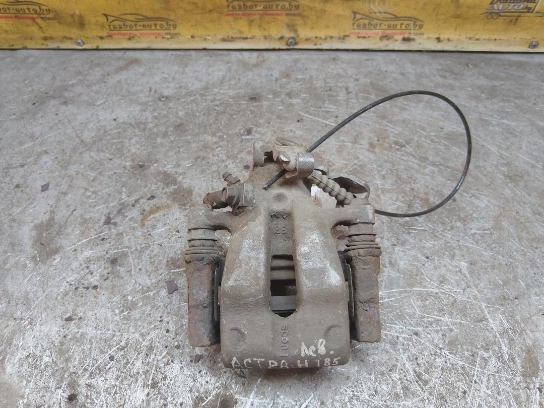 Крюк капота 66P3J7 Audi A4