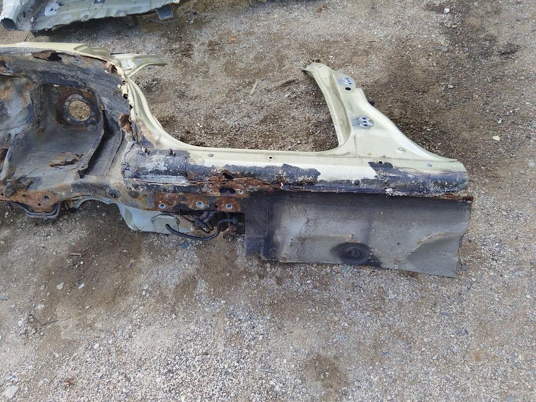 Стойка кузовная центральная правая OWE614 Subaru Forester купить в магазине запчастей бу