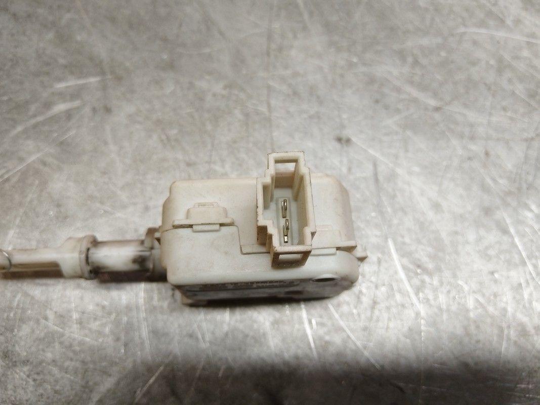 Активатор замка багажника YVHKFW Ford Galaxy купить с доставкой