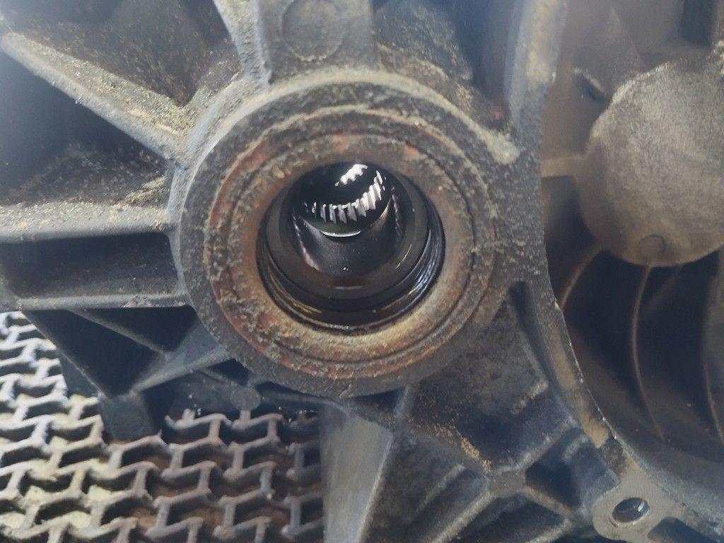 КПП механическая (МКПП) 5-ступенчатая 3YZPFP Ford C-Max - Фото 4