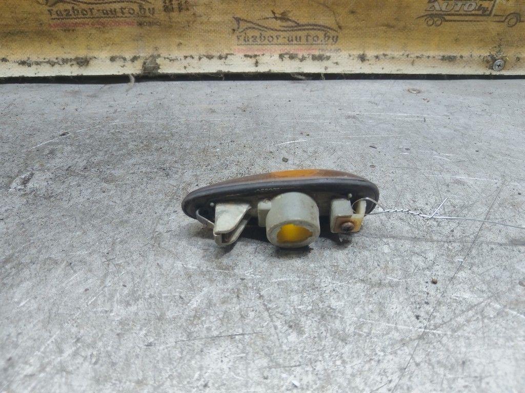 Повторитель передний правый H8I16V Mazda Xedos 6 - Фото 2