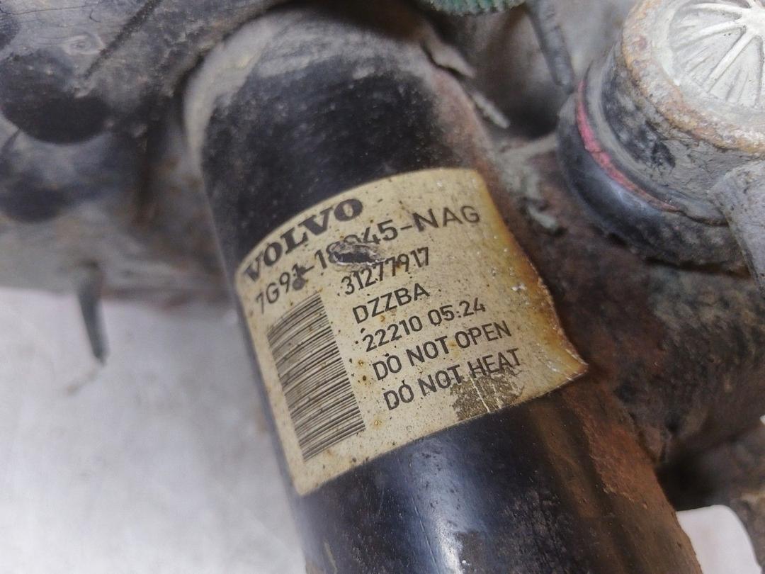 Амортизатор передний правый 93UOUB Volvo XC70 купить с доставкой