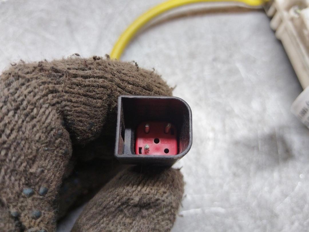 Активатор замка крышки топливного бака 1D26BW Ford Galaxy - Фото 4