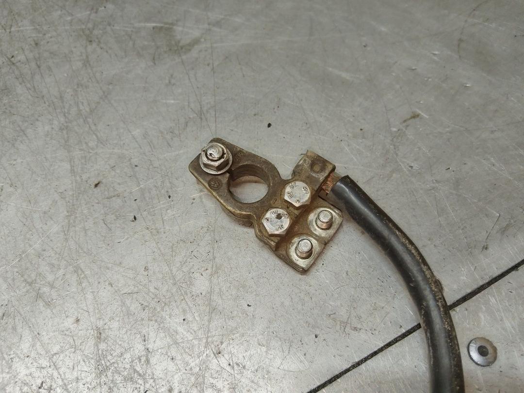 Клемма аккумулятора минус Y77OZ6 Volkswagen Sharan купить