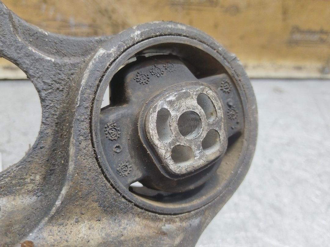 Кронштейн полуоси 8DPSNT Citroen Xsara Picasso - Фото 2