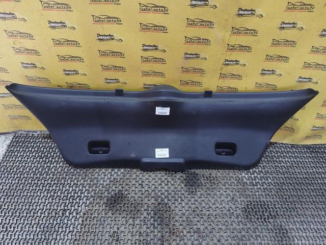 Обшивка крышки багажника O6L59D Peugeot 307