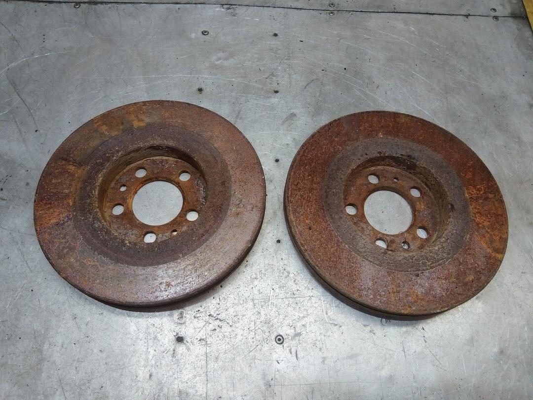 Диск тормозной передний NSCLWU Volkswagen Golf купить в магазине запчастей бу