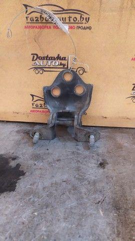 Петля двери передней правой ZE3TT8 Volvo V40 купить с доставкой