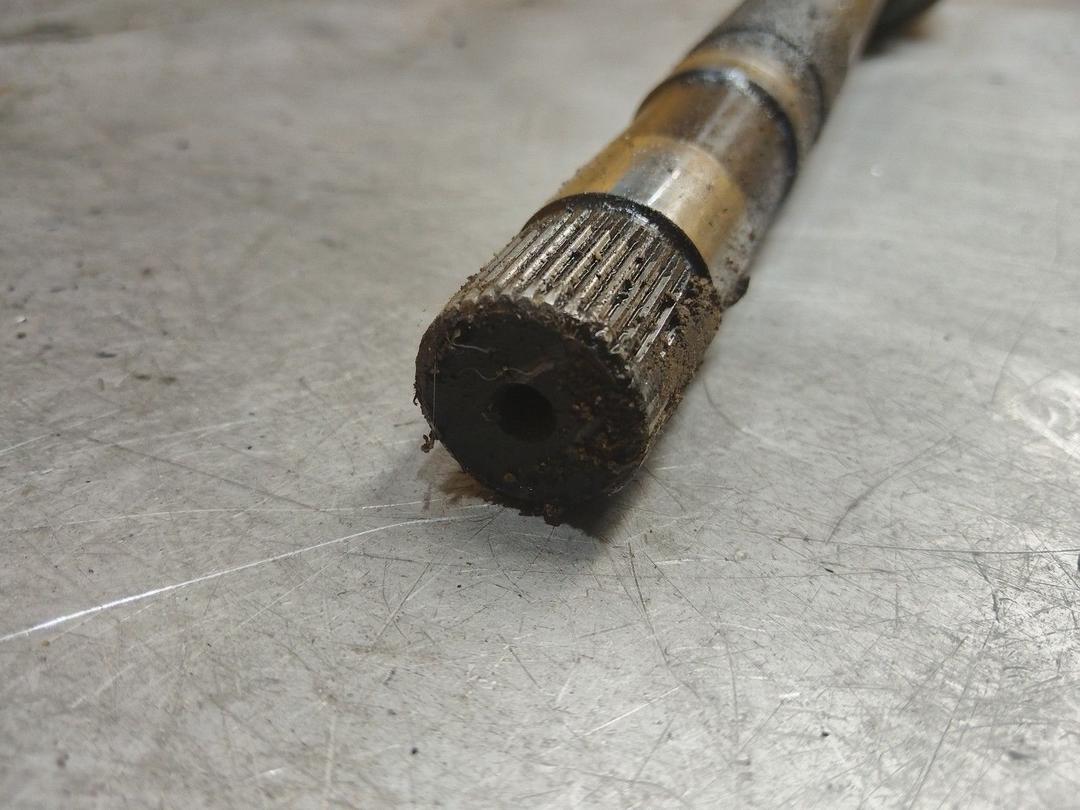 Полуось передняя правая (приводной вал, ШРУС) LST8VN Peugeot 806 купить на авторазборке