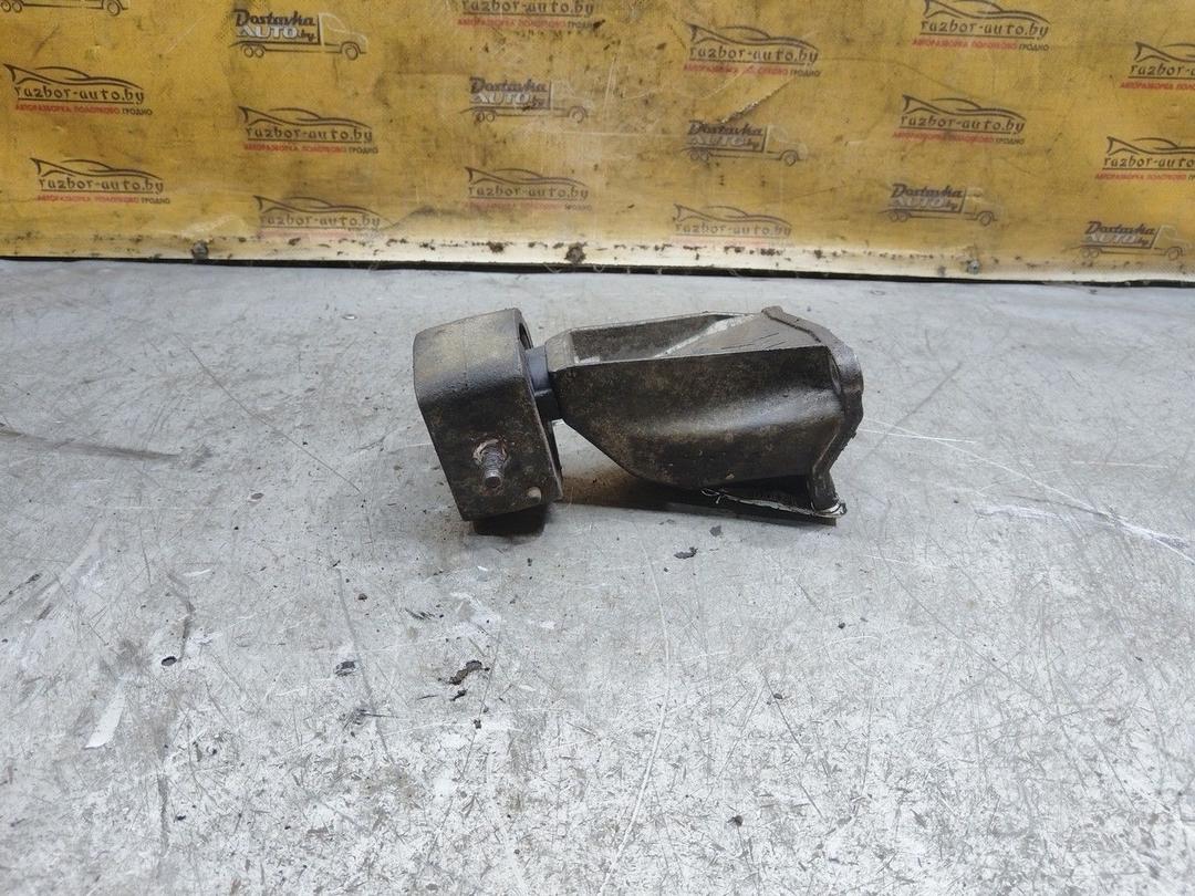 Кронштейн КПП MDVSRF Volkswagen Passat - Фото 2