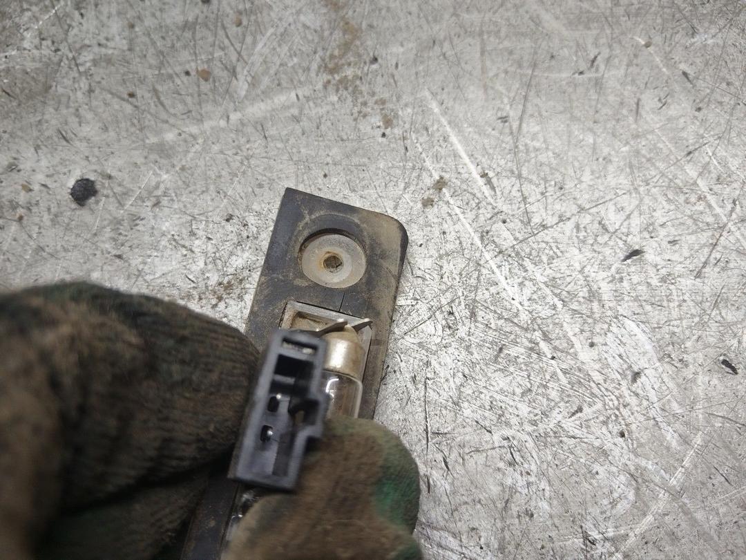 Подсветка номера 1ZV302 Skoda Roomster купить в магазине запчастей бу