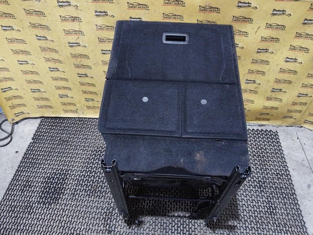 Сиденье заднее MHB2OJ Ford Galaxy купить с доставкой. Огромный выбор салонов. У нас есть практически все.