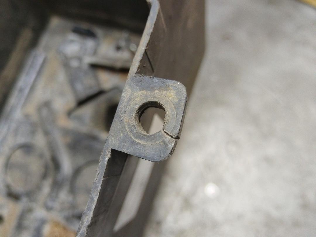 Полка аккумулятора 6P5EW8 Peugeot 406 - Фото 3