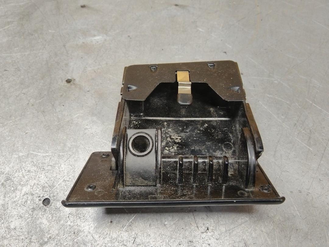 Пепельница 5S2GYS Volkswagen Passat купить