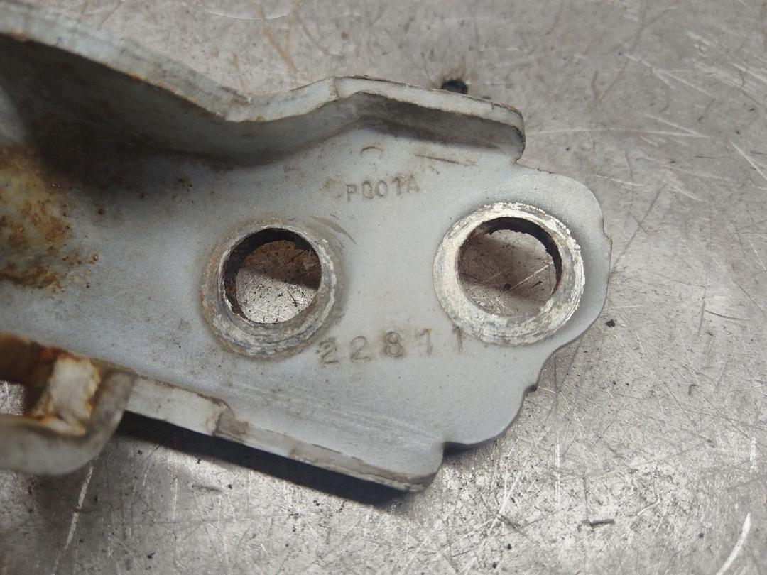 Петля двери передней левой UBMAOJ Ford Fusion - Фото 4