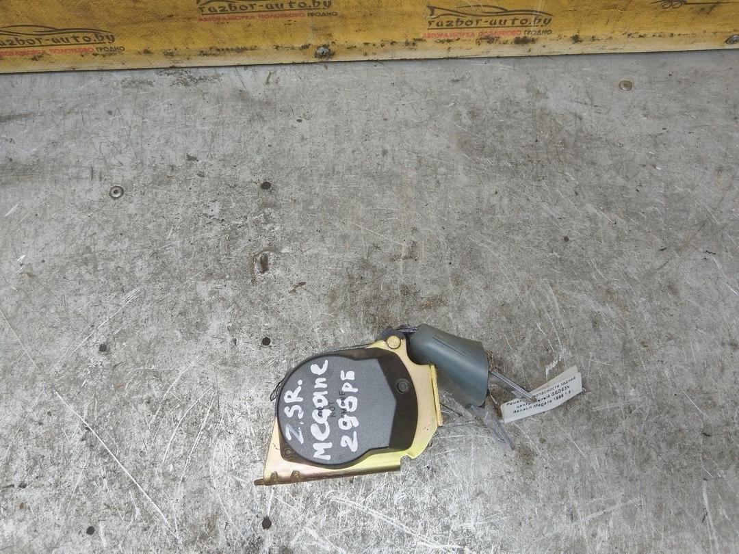 Ремень безопасности задний центральный GEGE3N Renault Megane