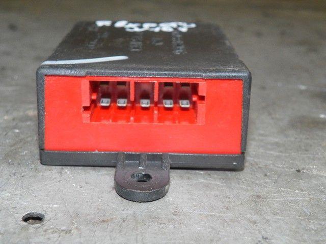 Блок управления стеклоподъемниками O18V7G Peugeot Expert - Фото 3