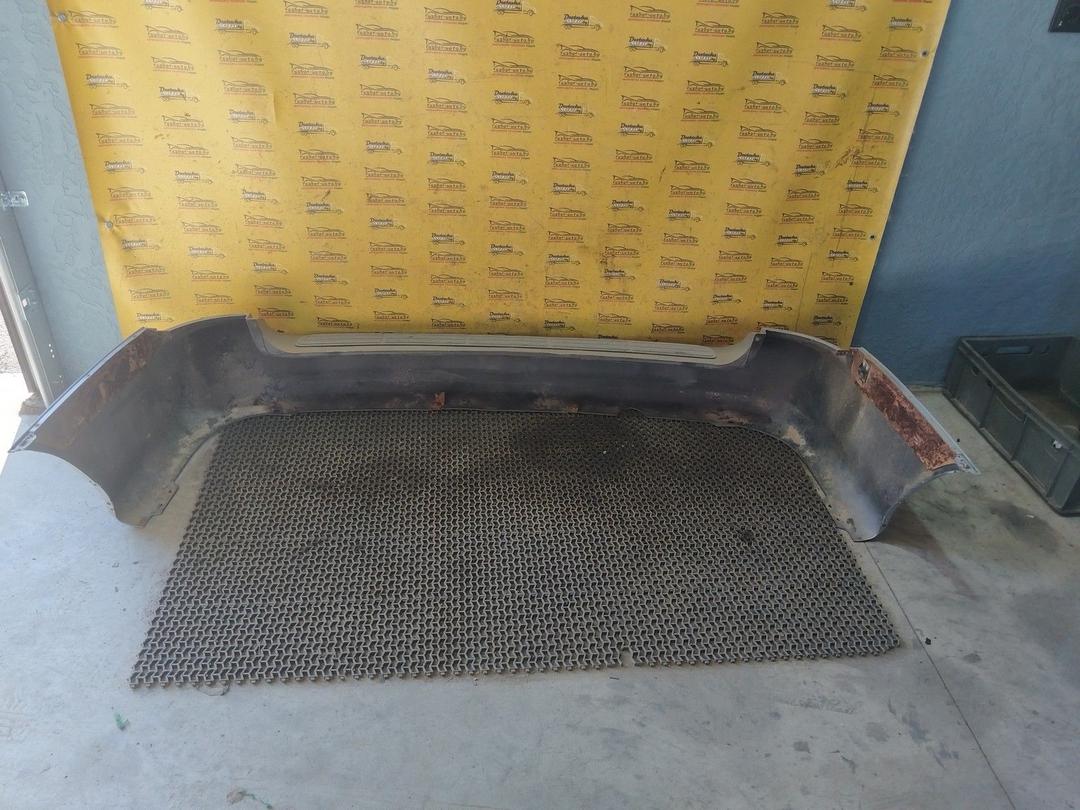 Бампер задний V2TOBW Kia Carnival undefined