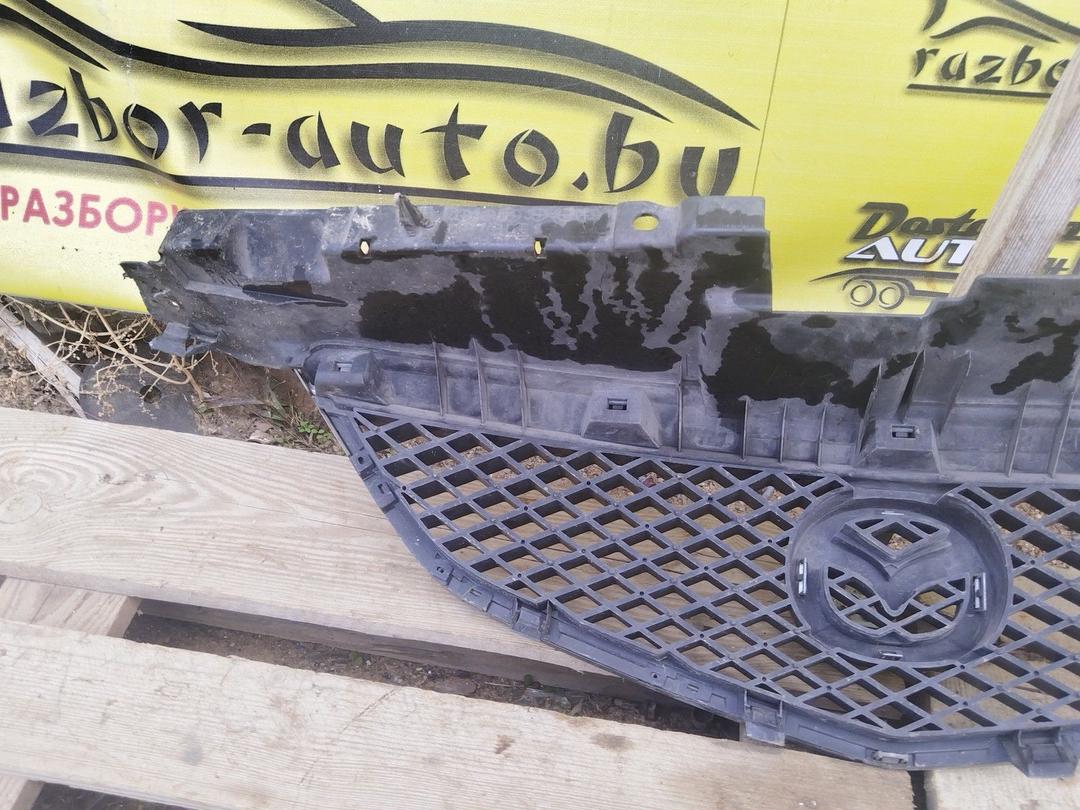 Решетка радиатора WDJ2ND Mazda MPV - Фото 6