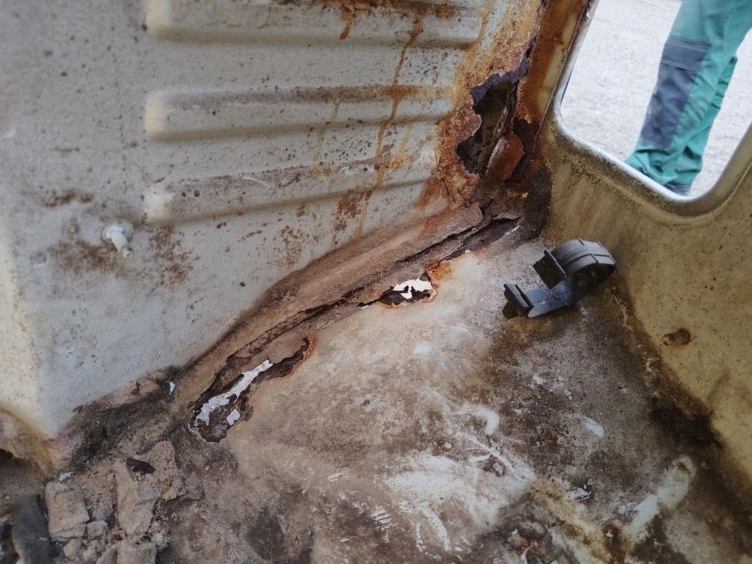 Стойка кузовная передняя левая AU49A1 Citroen Jumper undefined