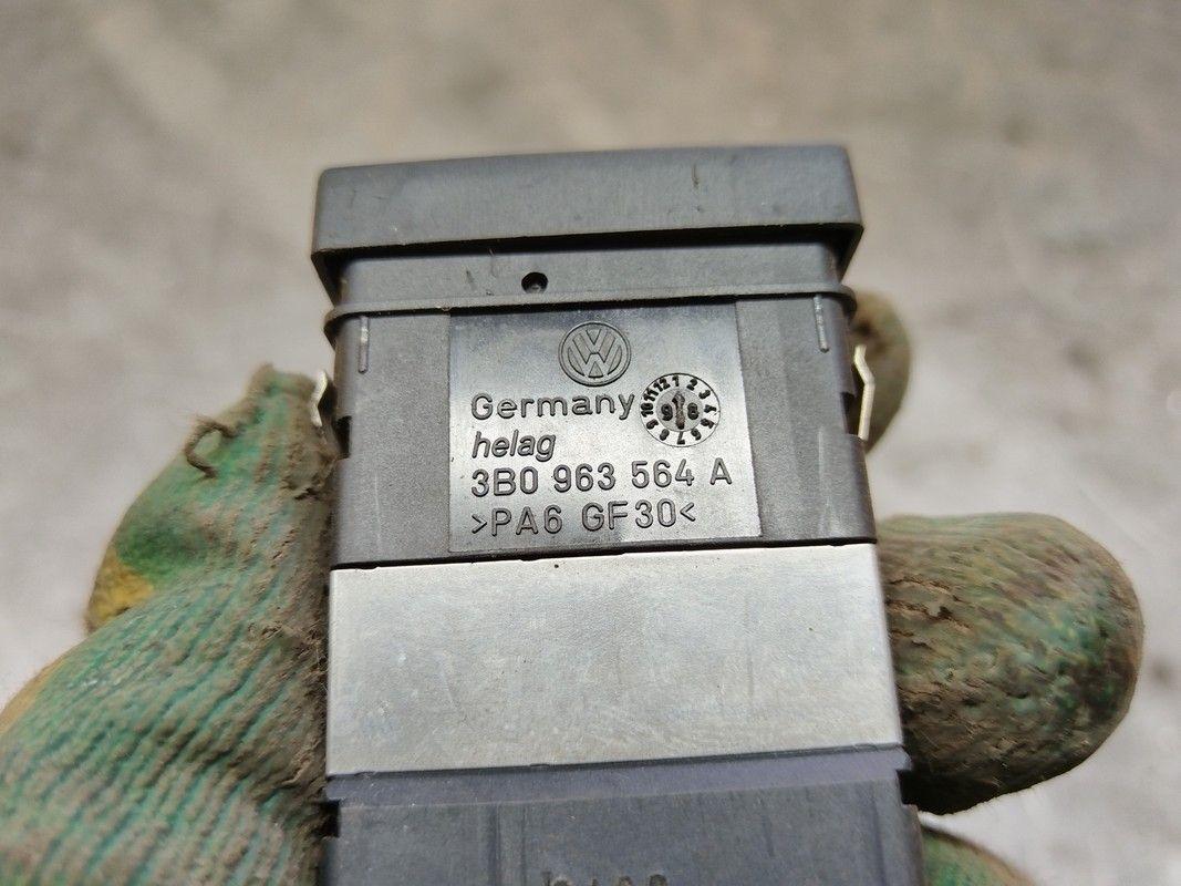 Кнопка подогрева сидений 79HEXF Volkswagen Passat - Фото 3