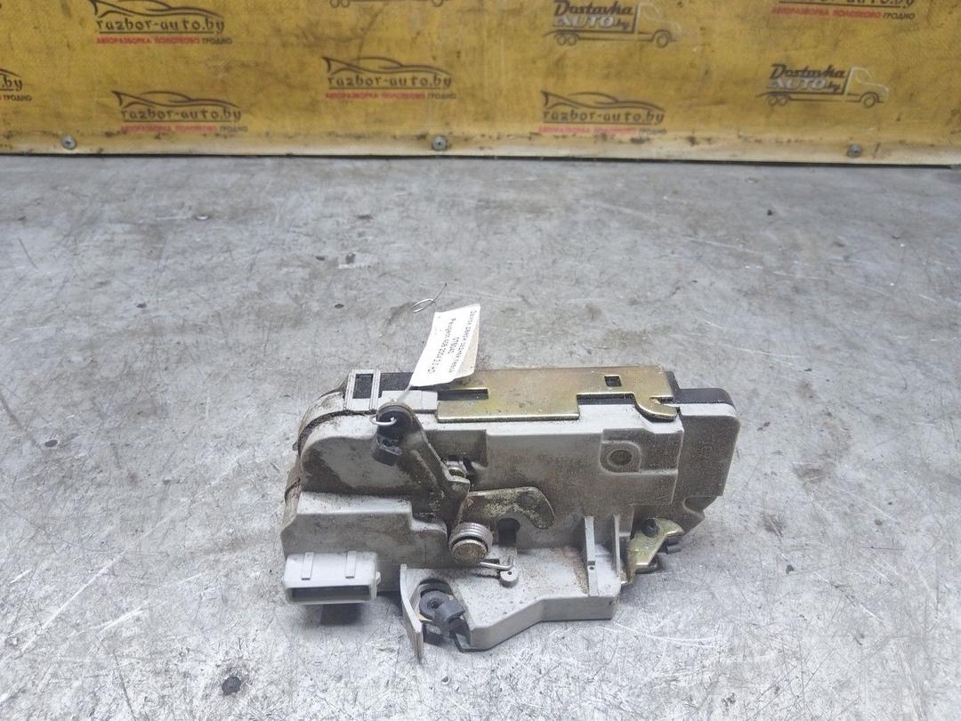 Замок двери задней левой 075040 Peugeot 406