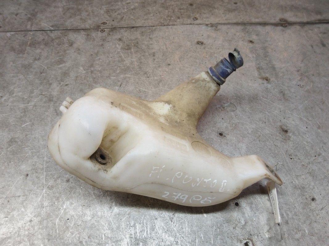 Бачок омывателя LAC3UA Fiat Punto