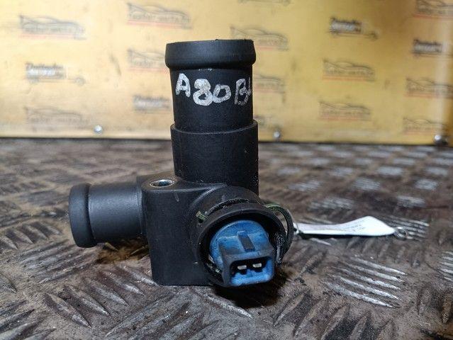 Фланец (тройник) системы охлаждения 04C5R2 Audi 80