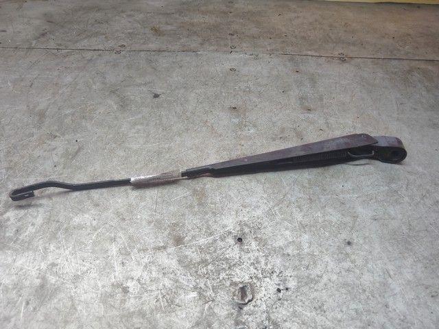 Щеткодержатель задний 3X6K92 Ford Escort