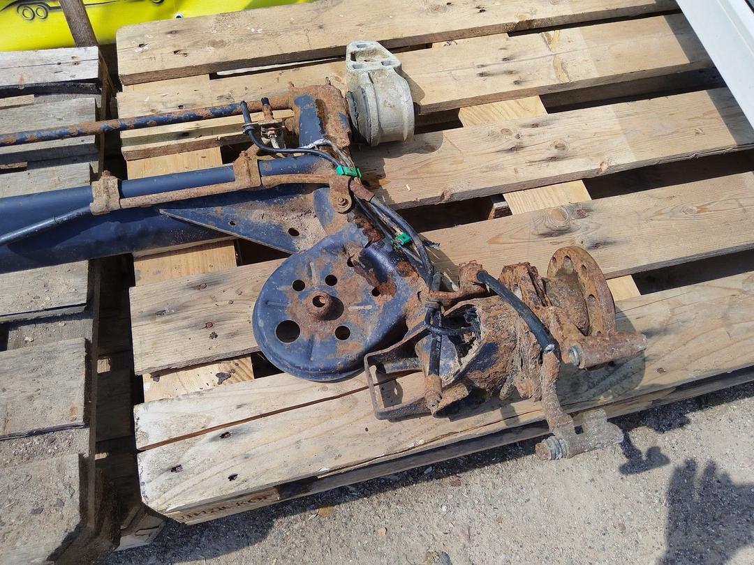 Балка подвески задняя 3L826R Volkswagen Passat undefined